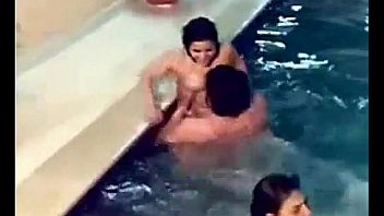 اجمل حفلة سكس خليجية في الكويت تبادل زوجات في المسبح;