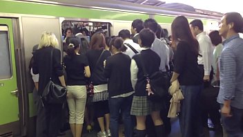 Humping Groping in tokyo subway