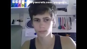 beautiful gay teen jerking on cam