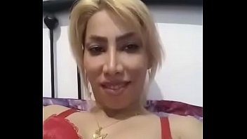 Iran girl call her bf to fuck her