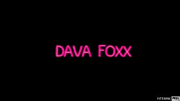 Dava Foxx gave me a hand