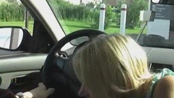 GF Rough Fucking on the Drivers Seat