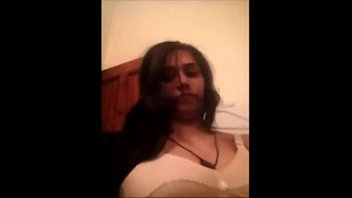 U.P. Hot GIrl Aisha Ke Perfect Boobs, Masturbating on Cam