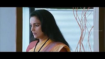 100 Degree Celsius Malayalam Movie - Shwetha Menon gets a call