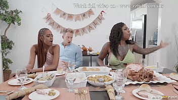 A Thanksgiving Fuck / Brazzers  / www.zzfull.com/sits