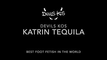 INSTAGRAM devils kos  / Катрин Текила / Лучшая сцена футфетиша в мире / эксклюзивные позы, страсть, похоть и сперма на ступнях!